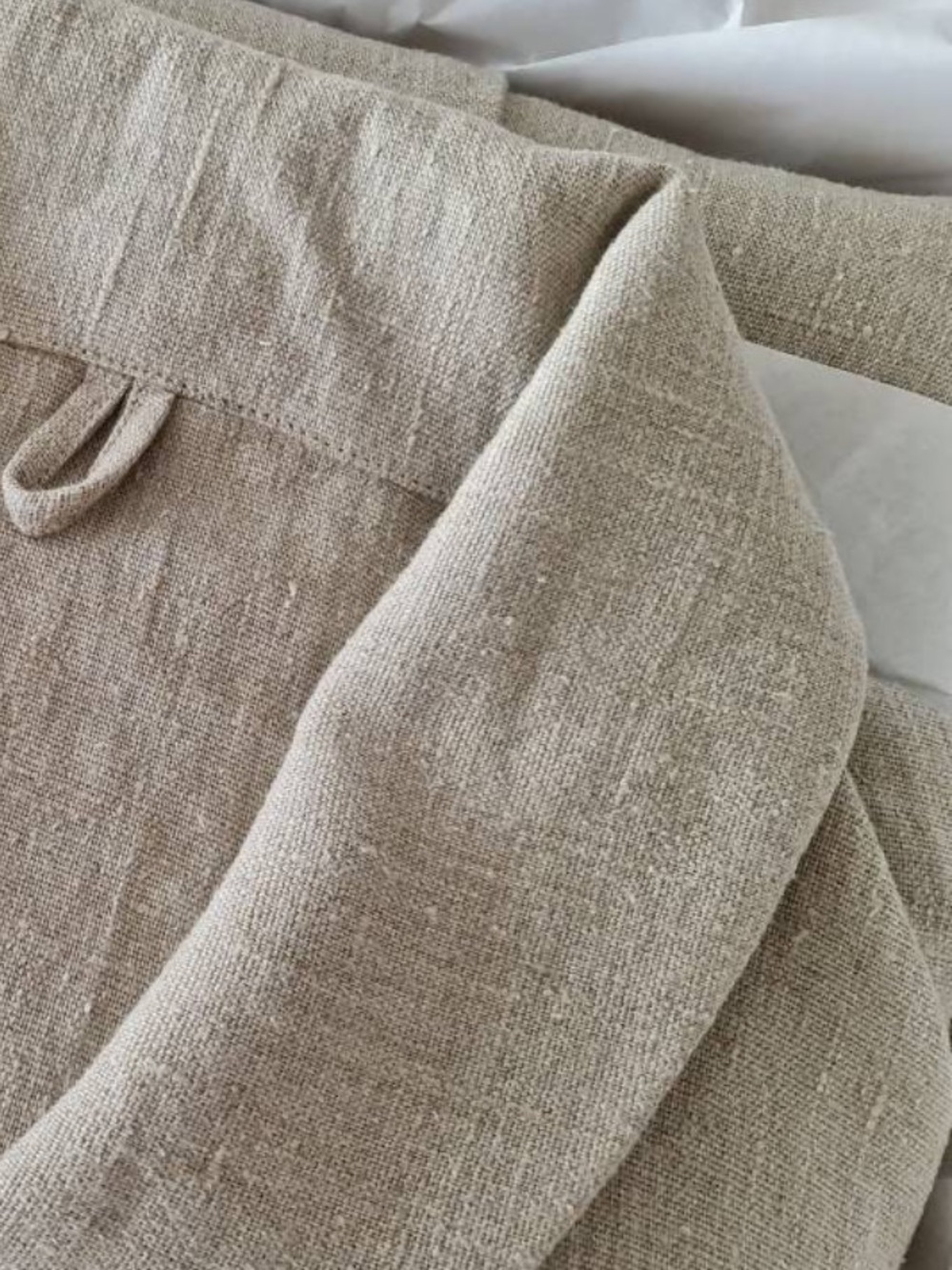 The Raw Linen Robe - Picture 7 of 12